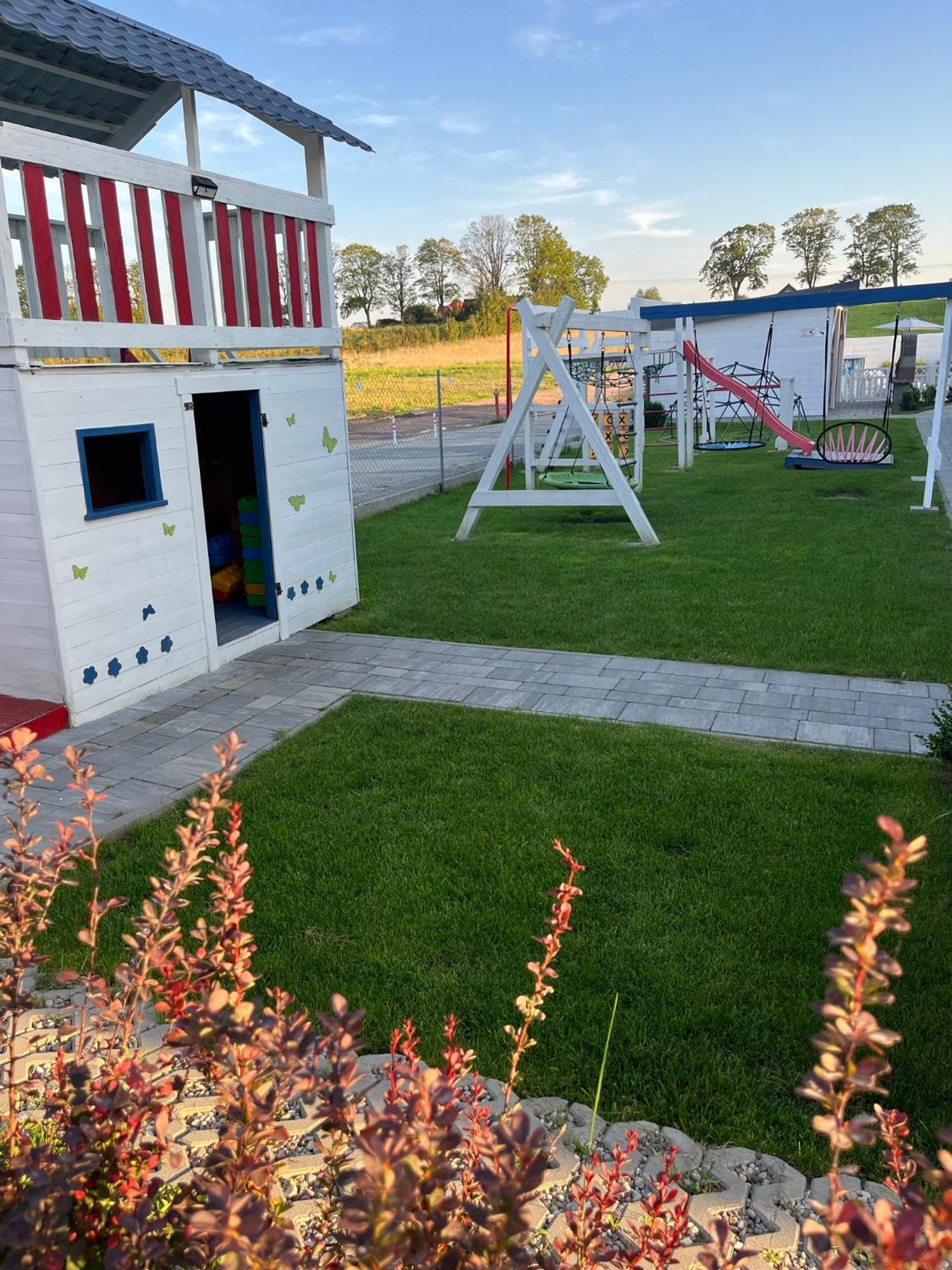Holiday House Sarbinowo Buitenkant foto
